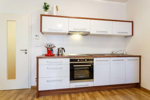 Golden Apartments Rezidence Nov� Karolina