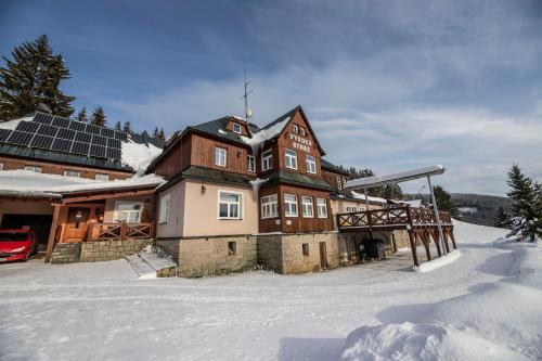 Hostal Penzion Vysok� Str�?