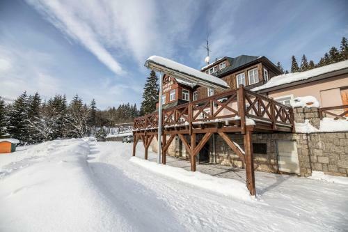 Hostal Penzion Vysok� Str�?