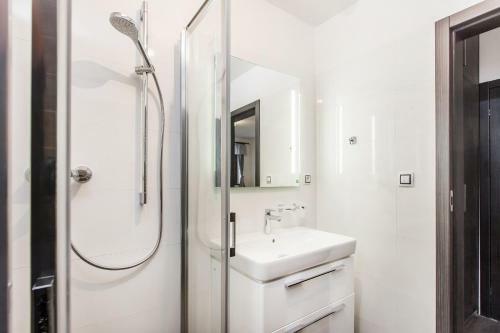 Apartm�ny Nov� Sala?