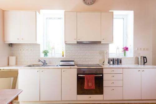 Alonaki House