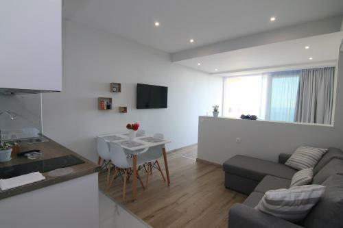 Apartamento Lakones Deluxe Suites