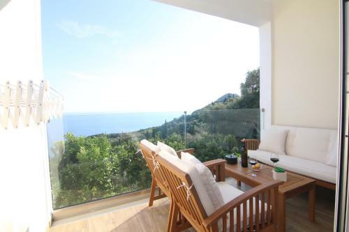 Apartamento Lakones Deluxe Suites