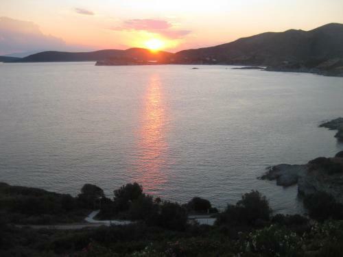 Sea-side Villa Antigoni