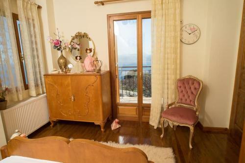 Villa Maria's Panoramic Seaview House