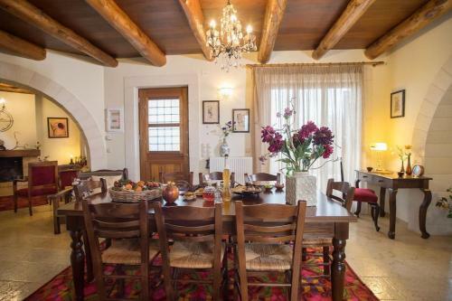 Villa Maria's Panoramic Seaview House