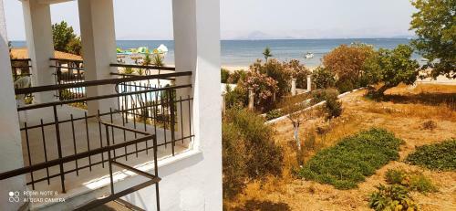 Cavos Sunrise Beach Apartments