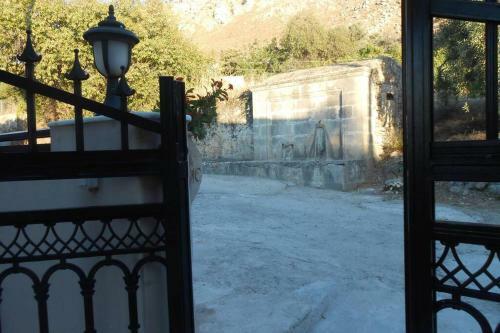 Eirini's Traditional House