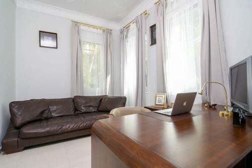 Villa Athens Seaview
