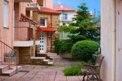 Luxurious Apartment With Sea & Mountain View