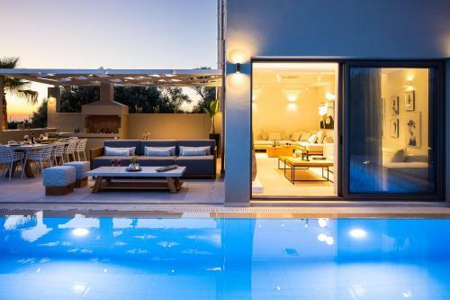 Vasilios Villa, Luxury Escape!