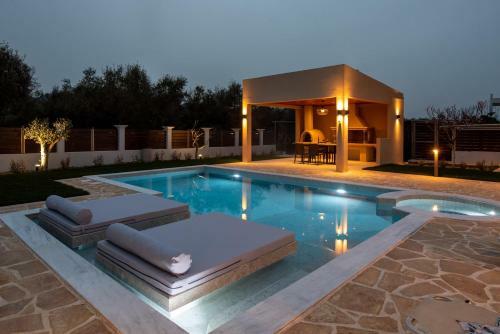 Paris Family Villa!