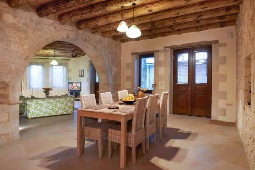 Villa Erontas