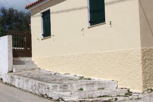 Antonis Traditional House