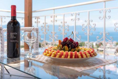 Panoramic View!penthouse 120qm Of Sea & Mountain