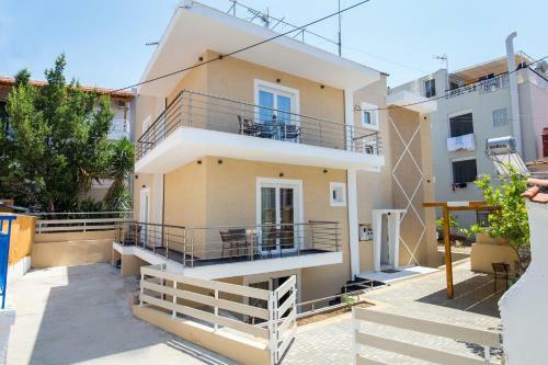 Studios & Apartments Elisabeta
