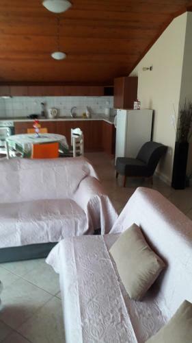 House Dilena Tsimtsiri