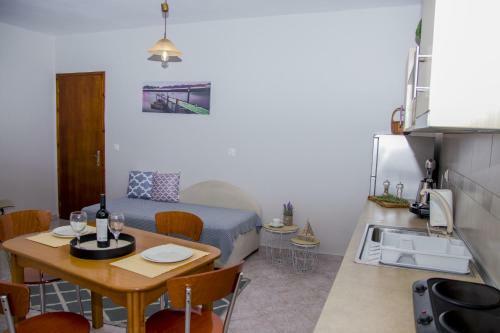 Iria's Apartments