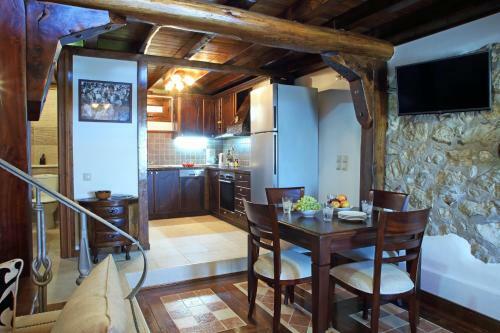 Villa Kremeas House