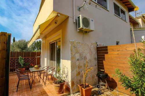 Aggeliki's Hideaway Studio