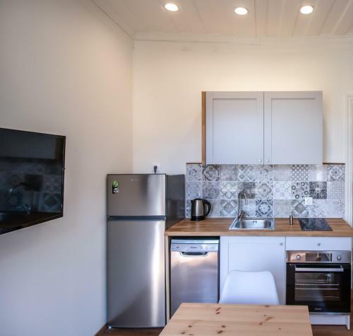 Levkosh Apartments At Lefkada's Heart
