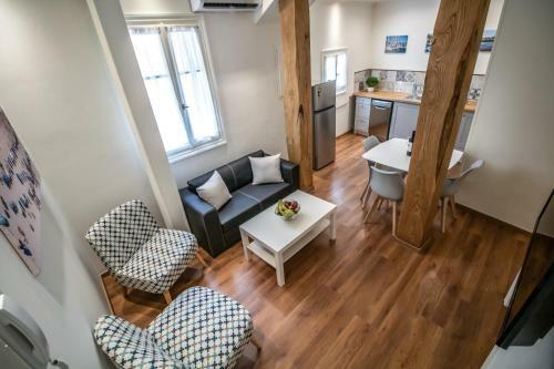 Levkosh Apartments At Lefkada's Heart
