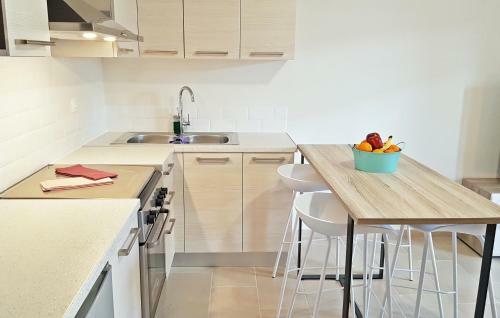 Celeni Apartments