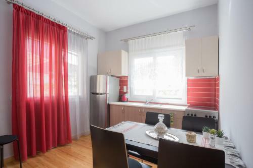 Sivylla Apartments