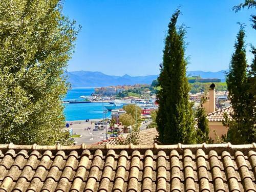 Seeport Luxury City Villa With Private Pool