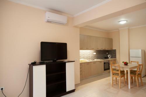Tsoutsis Apartments