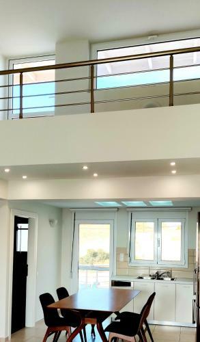 Newly Built Maisonette With Swimming Pool And Seaview