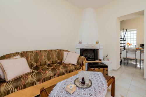 Dina House