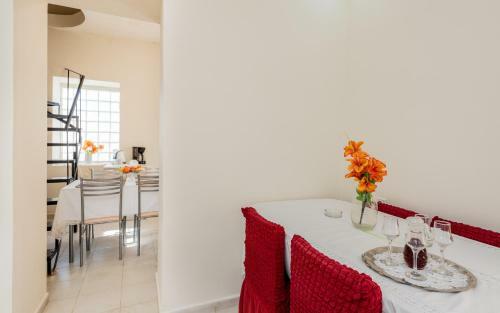 Dina House