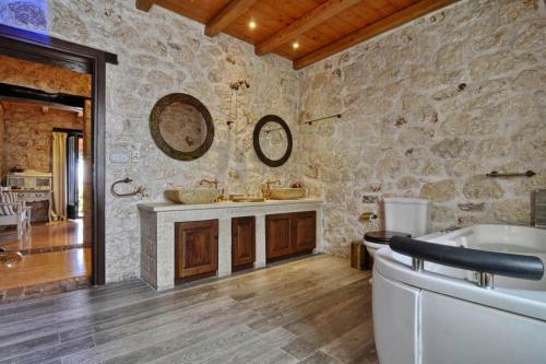 Villa Holiday Home In Marmaro