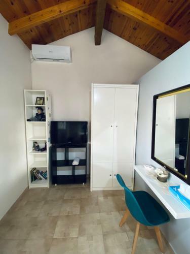 Hostal Thanos Studio