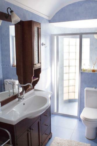 Villa Blue Island