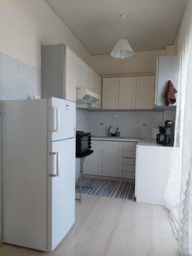 Eleni's Seafront Apartment