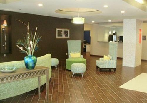 Hotel Comfort Suites Gonzales