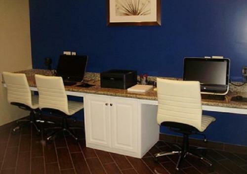 Hotel Comfort Suites Gonzales