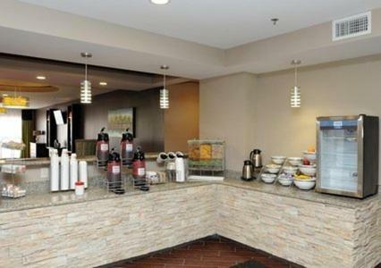 Hotel Comfort Suites Gonzales