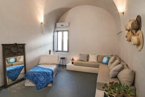 Sandandstone Villa Santorini