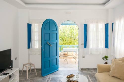 Santorini Villatzio Suites