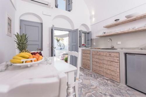 Luxury Villa First Santorini