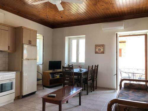 Mythos Suites-aphrodite Apartment