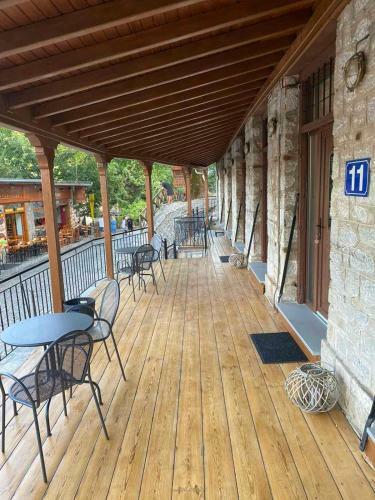 11 Luxury Apartments Metsovo.