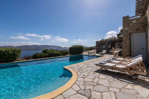 Summer Mood Villas (6 Bedroom Villa)