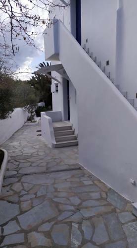 Olive Tree, Mykonos Town 2brm Apartment With Pool