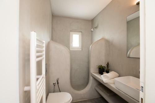Villa Mykonian Ode With Stunning Sunrise & Sunset Views