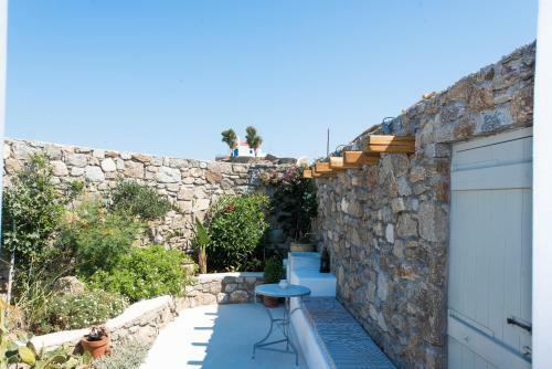 Villa Mykonian Ode With Stunning Sunrise & Sunset Views