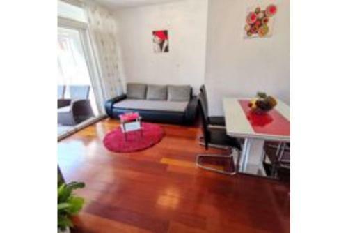 Apartment Villa 2 Sara 4 Pax